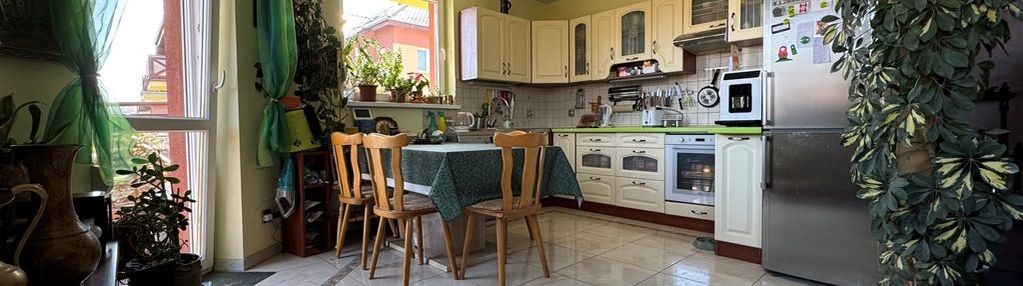 Słoneczne trzypokojowe mieszkanie