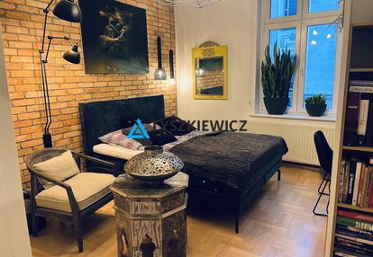 Klimatyczny apartament w sercu wrzeszcza