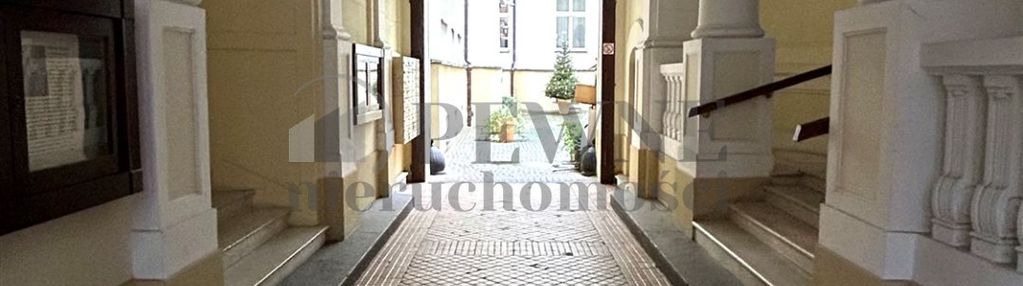 Początek twojej historii w kamienicy przy hożej.