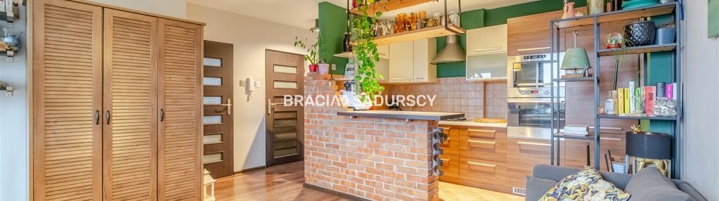 Klimatyczne, zadbane 2-pokojowe z balkonem