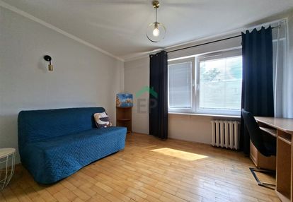 Dwupokojowe mieszkanie - trzech wieszczów!!