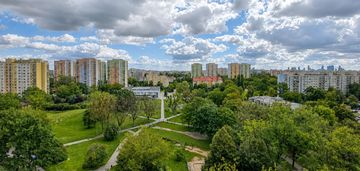 Trzy pokoje z  pięknym widokiem,  bielany