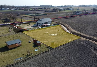 Ogrdzona działka z warunkami zabudowy, helenów