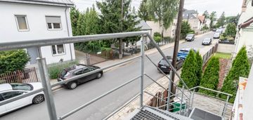 Dom z możliwością wynajmu lokalu handlowego