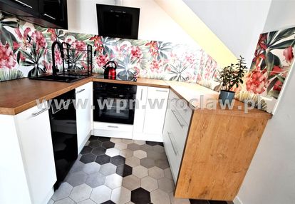 Zadbane 3 pokojowe mieszkanie, balkon, parking