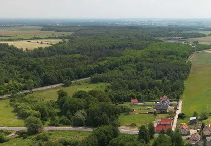 Działki bud. na osiedlu - dobra lokalizacja