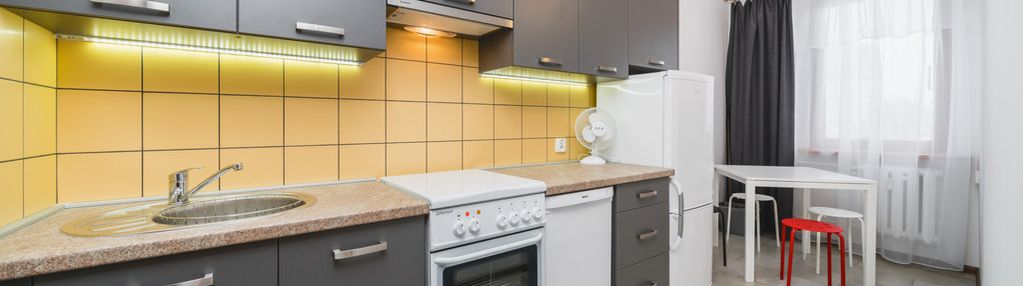 3 pokojowe mieszkanie | stacja kolejowa piastów