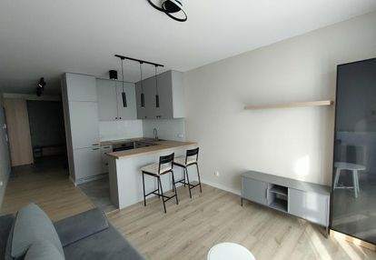 Gotowiec inwestycyjny na gumieńcach, parking