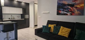 3 pokoje i krzyki i top lokalizacja