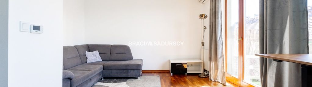 Zadbana kawalerka z balkonem