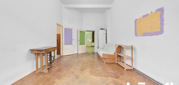 3-pokojowe mieszkanie w kamienicy do remontu