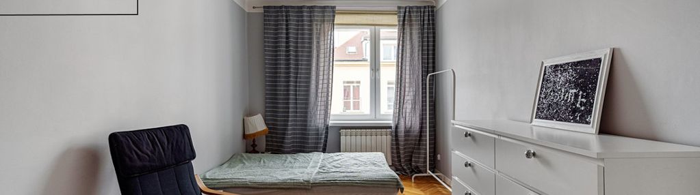 Jasne mieszkanie w kamienicy. blisko skm i parku