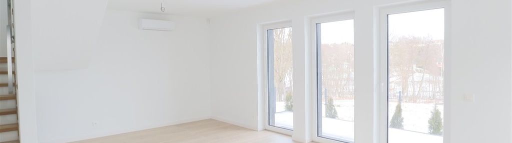 Nowy, dużo zieleni bez mebli