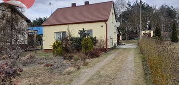 Dom na dużej działce w rozgartach