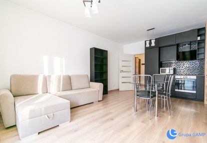 Od marca! 2 pokoje, 46 m2 + balkon - zabłocie