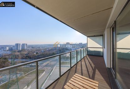 Południowy taras z widokiem na panoramę gdańska