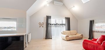 Dwupoziomowe 3 pokoje z antresolą i garderobą