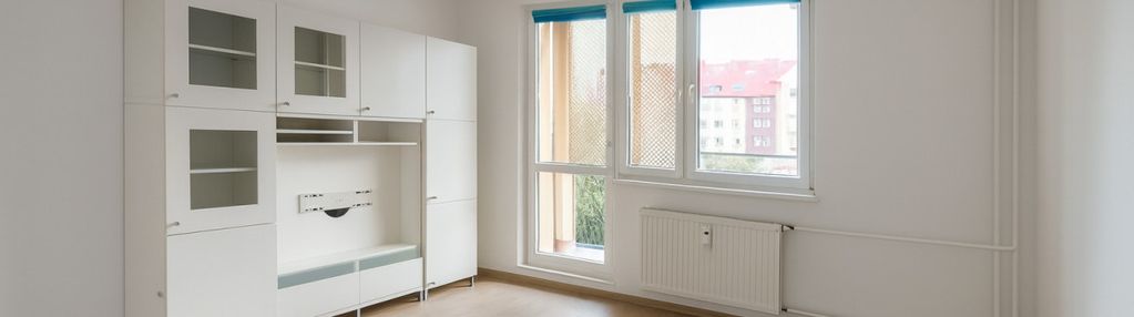 Jasne 2-pokojowe mieszkanie z osobną kuchnią