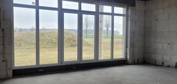 Nowoczesny dom blisko miasta