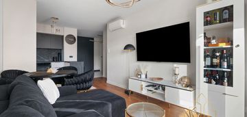 Jak nowe 3 pokoje dla rodziny garaż komórka 2023r.