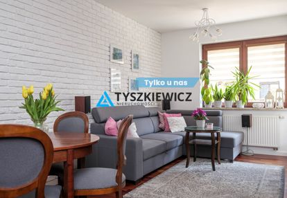 Jelitkowski dwór - zamieszkaj 200 od plaży