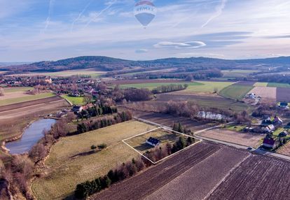 Na sprzedaż dom (surowy otwarty), działka 5.277 m²