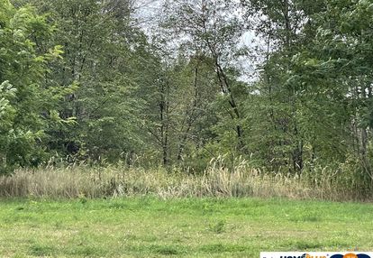 Działka budowlana 985 m² z mediami w markach