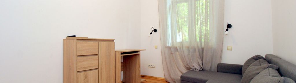 Pokój blisko awl, w pięknej, zielonej okolicy