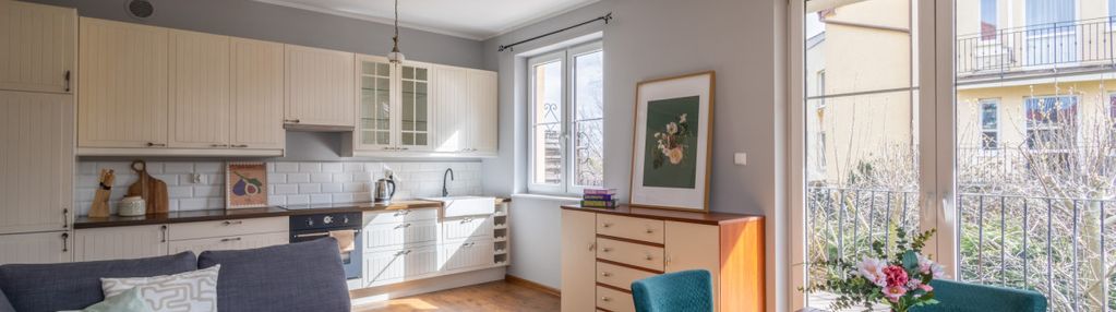 Jasne mieszkanie otoczone zielenią