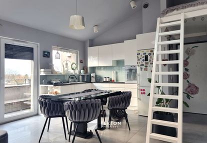 Słoneczne. przytulne z tarasem i balkonem