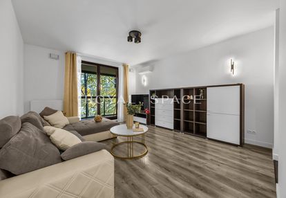 Funkcjonalny apartament koło browarów warszawskich