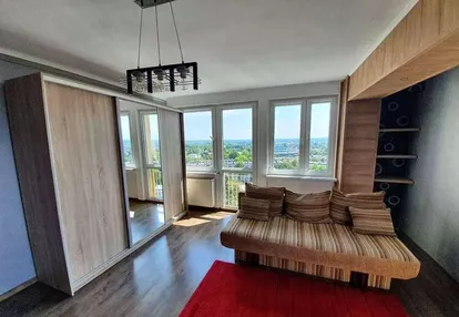 Mieszkanie 43 m², Tysiąclecie, cena 290 tys. zł.