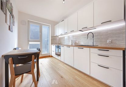 2m_osobna kuchnia_garaż_siłownia_legnickaresidence