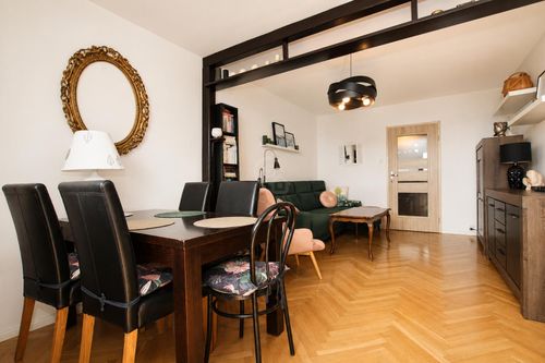 Klimatyczne 52,6 m² z dużą loggią | | piękny widok