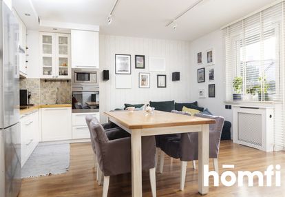 Przestronne mieszkanie z garażem i komórką