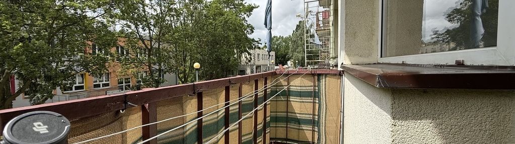 2 pokoje na 1 piętrze z balkonem