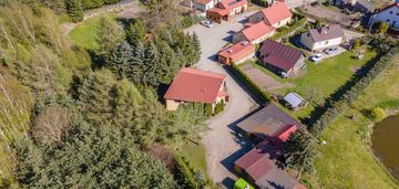 Dom, gaspodarstwo agroturystyczne.