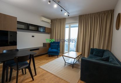 Dwa przestronne, eleganckie pokoje, garaż