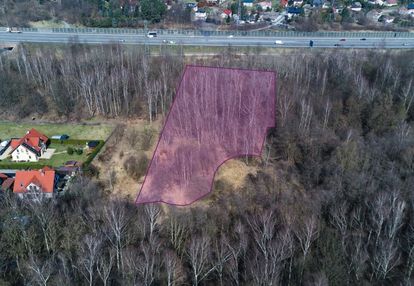 Działka z monumentem w krakowie