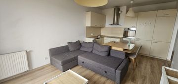 3 pokoje z balkonem, komórką i miejscem postojowym