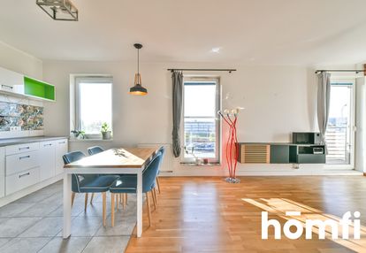 Przestronne 3-pokojowe mieszkanie z dużym balkonem