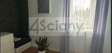 Rodzinny dom w otoczeniu zieleni