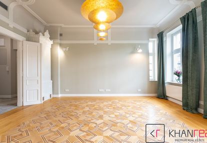 Wyjątkowy apartament w przedwojennej kamienicy!