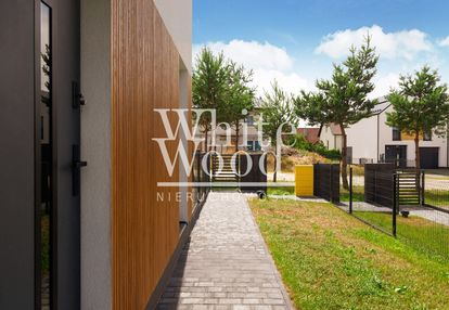 Nowe domy w kaczych bukach