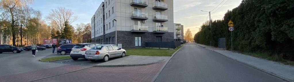 Nowoczesne mieszkanie z parkingiem i klimatyzacją