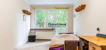 Kawalerka z oddzielną kuchnią - niskie piętro