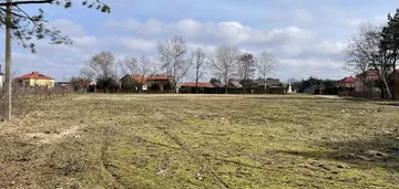 Działka na sprzedaż 5600m2