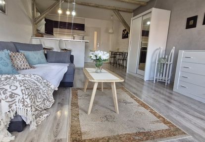 Duża kawalerka w centrum świdnicy.