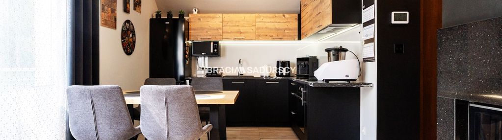 83m2+238m2 ogródek+dwa m. postojowe