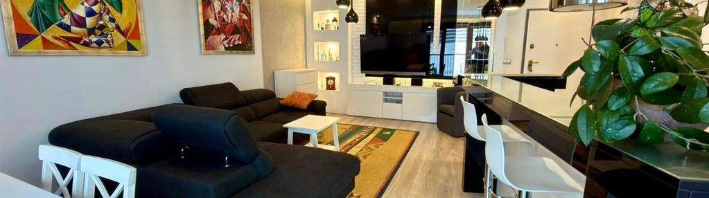 2-pokojowy apartament z garażem na dachu sfery!